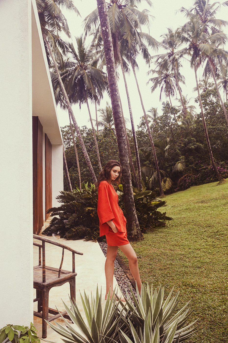 'HACIENDA' LINEN SHORTS - TOMATO RED